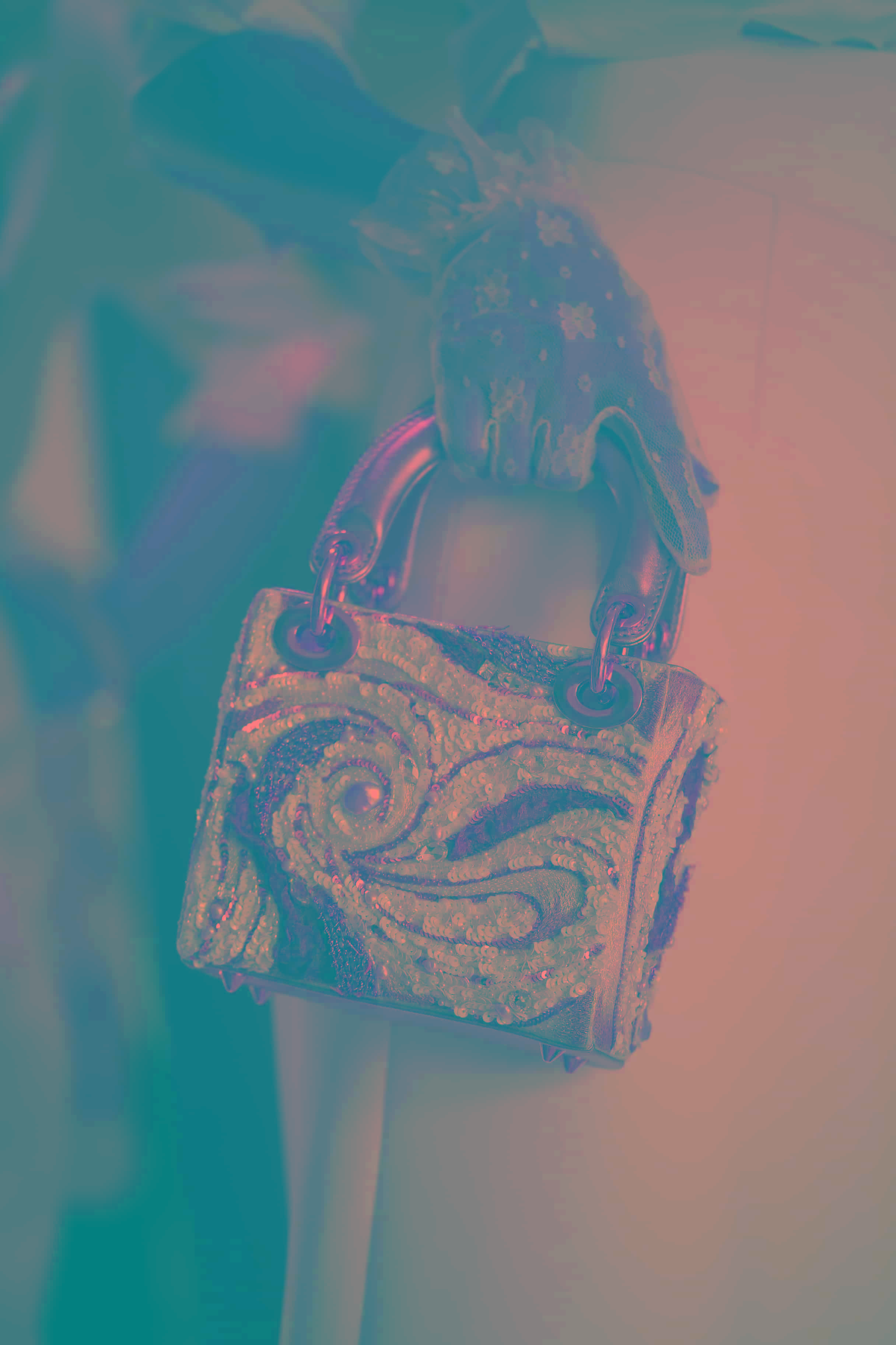 戴妃包 第1张图