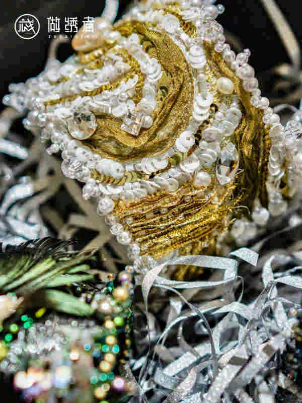 琉璃刺绣手镯 第5张图