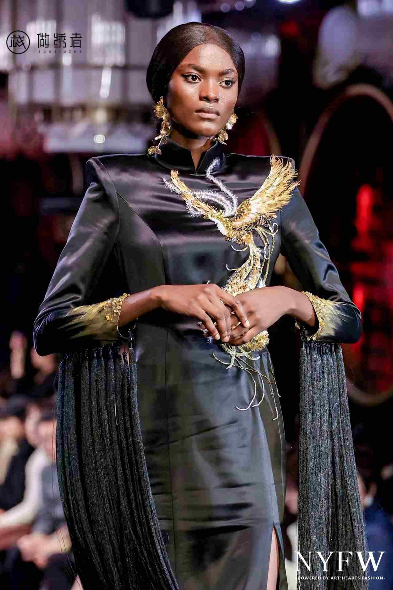 金毛凤凰 第1张图