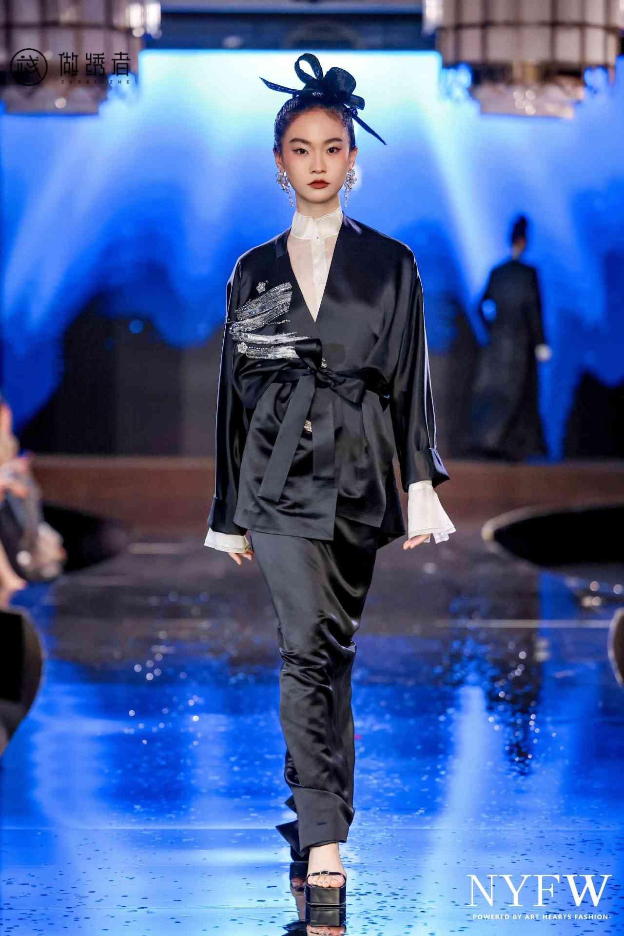 银白笔刷 第1张图