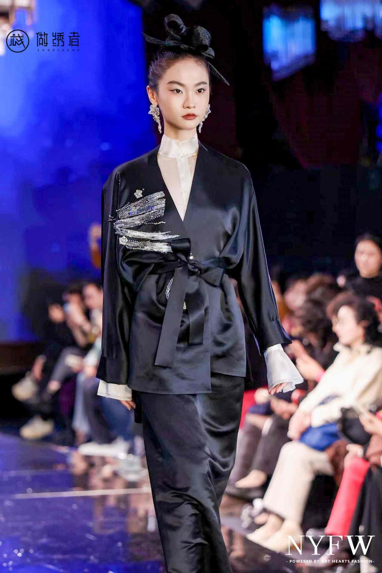 银白笔刷 第2张图