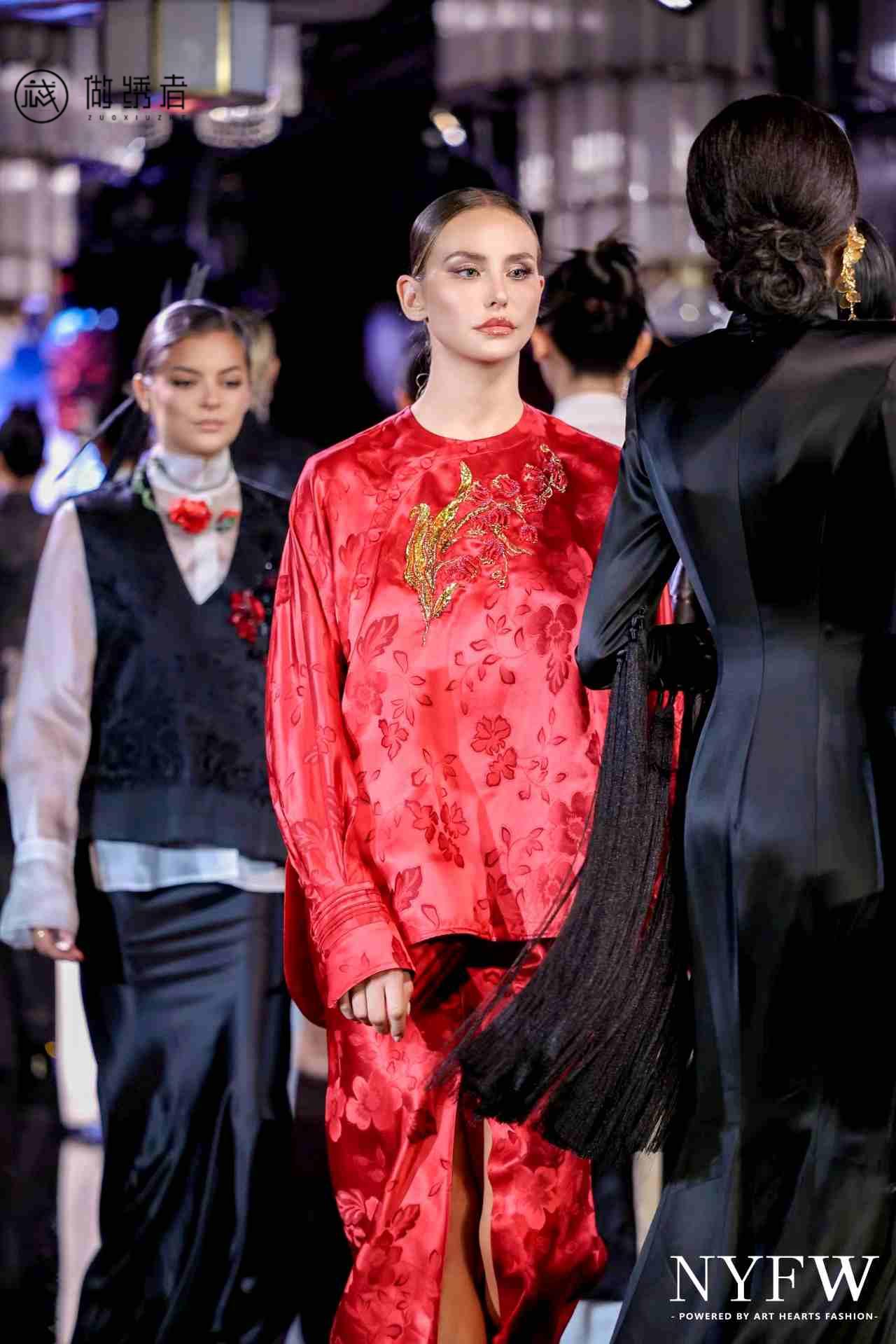 红金铃兰花 第2张图